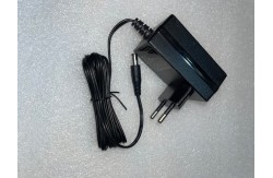 Adaptador CC 12 V 1,5 A.